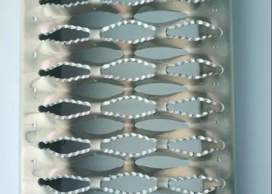 Crocodile mouth hole anti-skidwalkway/aluminum tread plate
