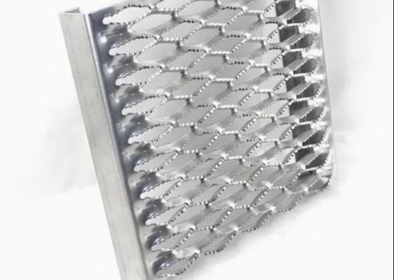 Crocodile mouth hole anti-skidwalkway/aluminum tread plate