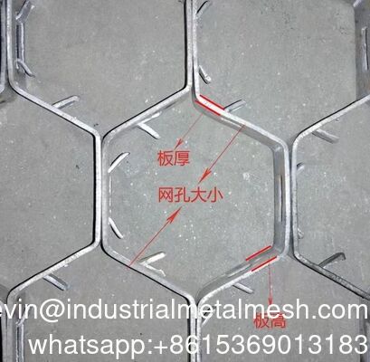 Customized Size Hex Mesh Refractory 1m-2m Width Low Carbon Steel