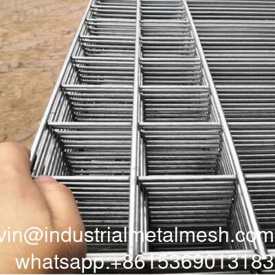 8FT X 4FT Galvanized PVC Coated Welded Wire Mesh Fence Panels for Farming Fence
