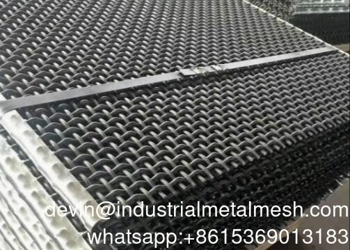 Corrosion Resistant Crimped Woven Wire Mesh Square Hole Shaped for Mine Sieving