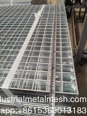 Galvanized Ladder Tread Drain Cover Stainless Steel Grating for Outdoor Staircase Steps