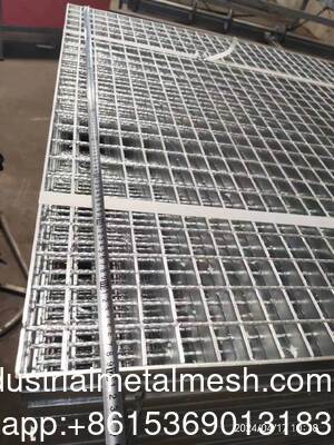 Galvanized Ladder Tread Drain Cover Stainless Steel Grating for Outdoor Staircase Steps