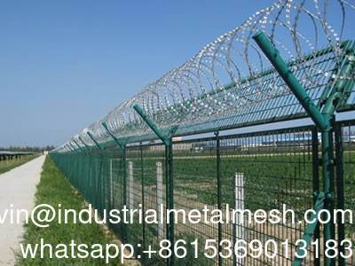 900mm Coil Galvanized Concertina Razor Barbed Wire Bto-22 for Secure Fence Solutions