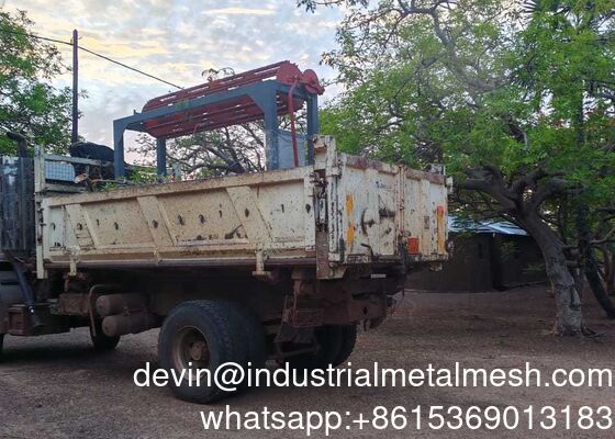 Cattle Fence Equipment Wire Mesh Making Machine Steel Wire Drawing Normal Type Hinge Joint Field Deer Fence Making Machine