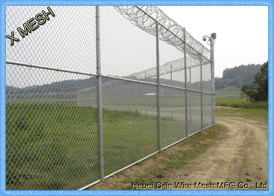 Plain Weave Metal Chain Link Fence Screen PVC Coated 8 Gauge Galvanised Chain Link Fencing