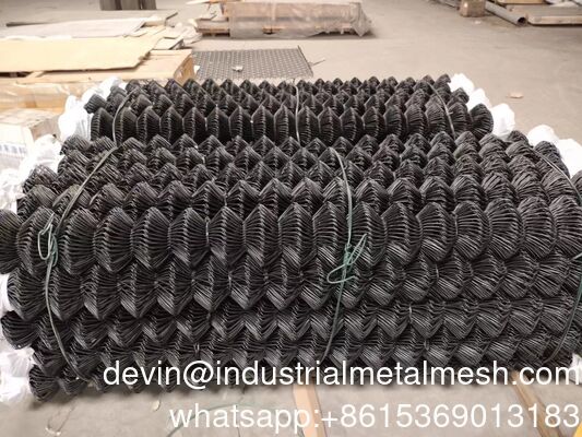 Cyclone Wire Mesh Diamond Chain Link Fence for Factory Farm or Playground