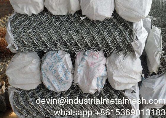 Wholesale High Security Galvanized Chain Link Fence Cost with Barbed Wire on Top.