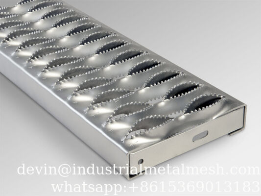 Flat Aluminum Crocodile Mouth Anti Slip Stair Treads Walkway Plank Sheet Panel Roof Diamond Grip Strut Safety Grating