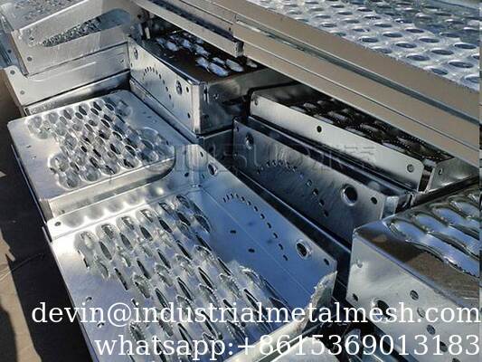 Heavy Duty Grip Strut Perforated Metal Plank Grating for Transportation Servicing Areas