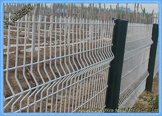 Galvanized Wire Mesh 3D Security Curved Metal Fence Flexible And Durable PVC Coated