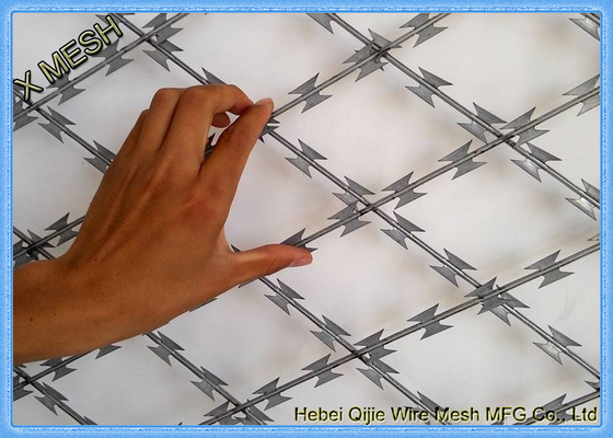 Welded Galvanized Concertina Razor Barbed Wire Fencing With Loops