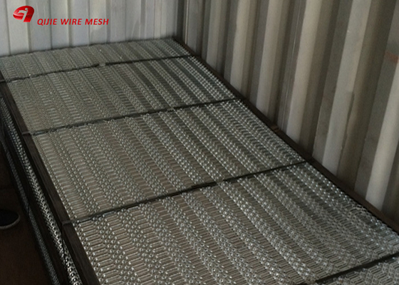 Expanded Metal Wire Mesh Screen / Plastic Coated Aluminium Mesh For Decoration