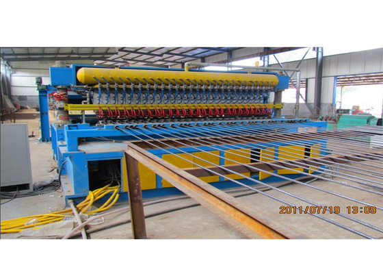 Professional Fence Mesh Welding Machine , Wire Mesh Making Machine Width 0.5-3m