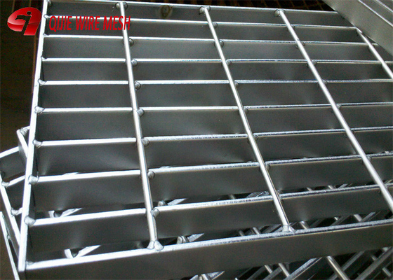 Traffic Plates Galvanized Steel Grating Expanded Metal Mesh Serrated Bar Grating