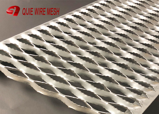 Anti - Skid Galvanized Steel Grating Crocodile Mouth Crocodile Lips Grip Strut