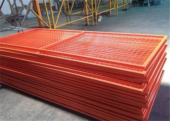 Red Temporary Mesh Fencing With Plastic Feet And Iron Feet For Construction Site