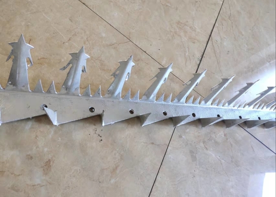 1m Length Large Sized SGS Hot Dipped Galvanized Anti Climb Wall Spike For Security