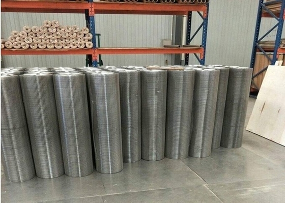 1/4&quot; Opening Stainless Steel Welded Wire Mesh Rolls Hot Dipped Galvanized