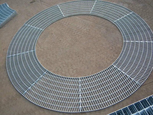 Manufacturers sell hot-dip galvanized steel grating, platform steel grating