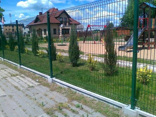 Garden Security Perimeter 0.4mm Curved Metal Fence 3d Wire Mesh Peach Shape Post