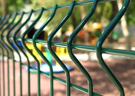 Galvanized 3D Curved Fence Welded Mesh Fence With Ground Post