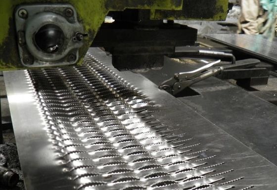 Max 6000mm Regular Grip Strut  Walkway For Stair Treads Ramps And Decks