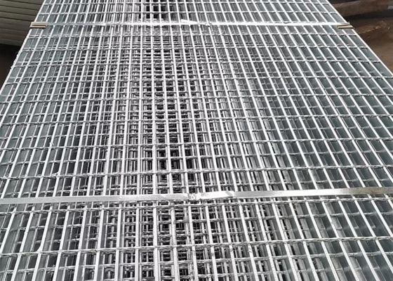 Press Locked Galvanized Steel Grating Expanded Metal Mesh 40 X 100 Mm Pitch