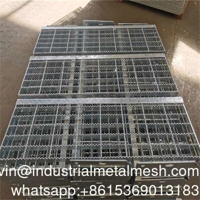 Heavy Duty Stainless Steel Grating for Sturdy Inspection Stairs