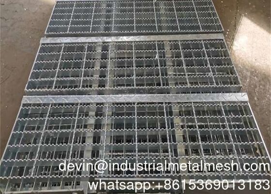 Custom Heavy Duty Grating Supplier Galvanization Coat Metal Serrated Steel Grating