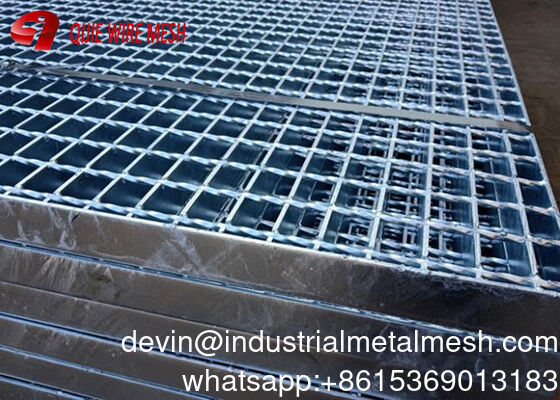 Hot Dipped Galvanized Steel Grating Various Specification Heavy Duty Metal Grid Plain Weave Welded Mesh Technique Customized