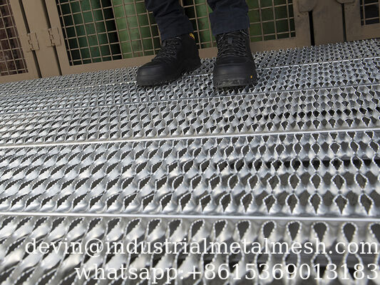 High Quality Perforated Grip Strut Grating Road Construction Stair Treads