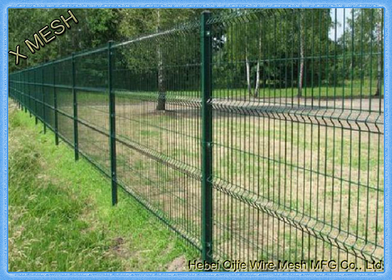 Triangle Bending PVC Coated Steel Curved Metal Fence For Area Protection