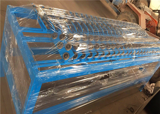 Electric Spot Wire Mesh Welding Machine / Fence Panel Welding Machine